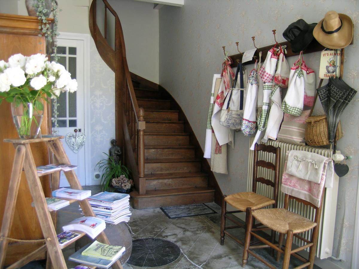 Les 2 Madeleine Bed and Breakfast Saint-Saturnin-du-Bois Eksteriør billede